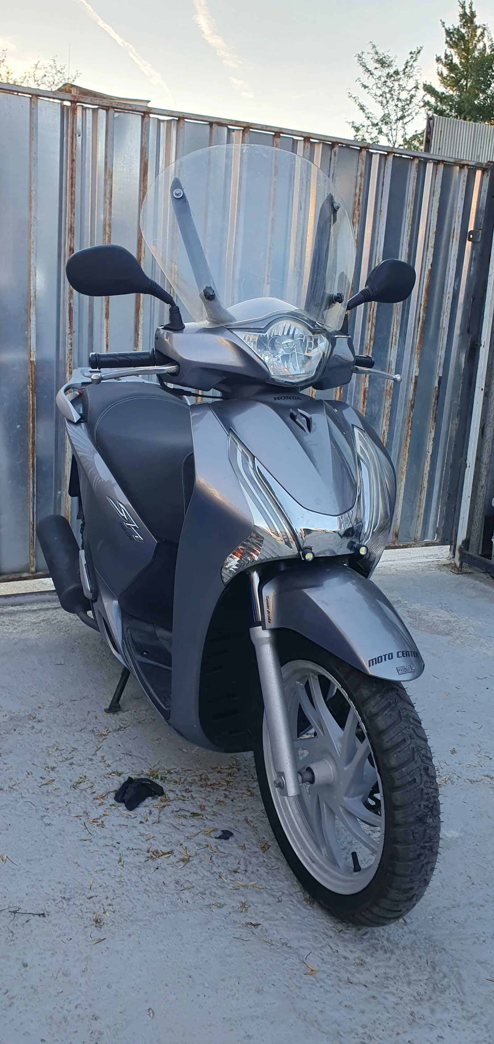 Honda Sh  SH 150 i  start stop ABS  - изображение 9