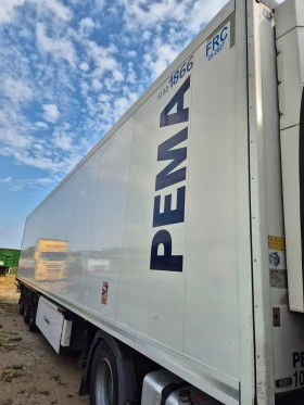 Полуремарке Krone SLXe300, снимка 7