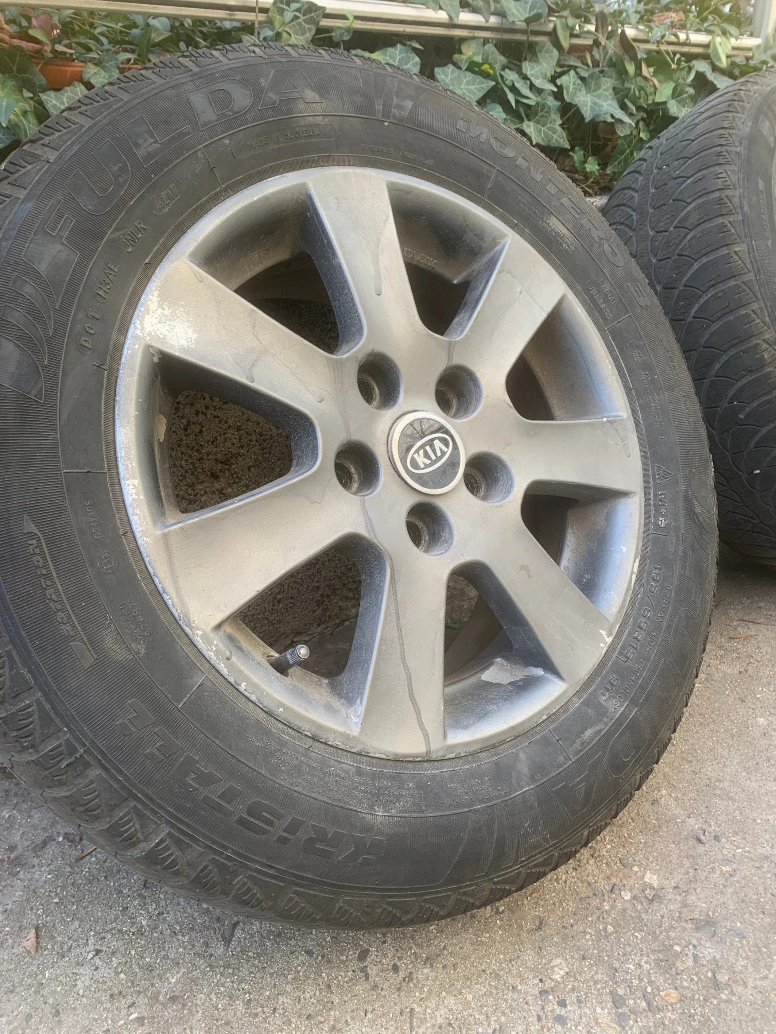 ���� � ������ 195/65R15 �� Kia Sportage | Mobile.bg � ����������� 1