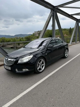 Opel Insignia 2.0 t 220 ks като нова уникатт 115.000 км!!!!, снимка 1