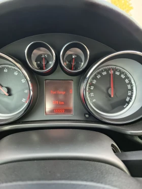 Opel Insignia 2.0 t 220 ks ръчни скорости предно!!123.000 км!!!!, снимка 14