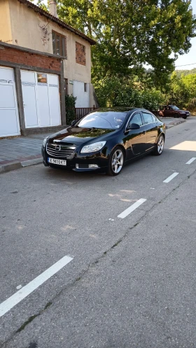 Opel Insignia 2.0 t 220 ks като нова уникатт 115.000 км!!!!