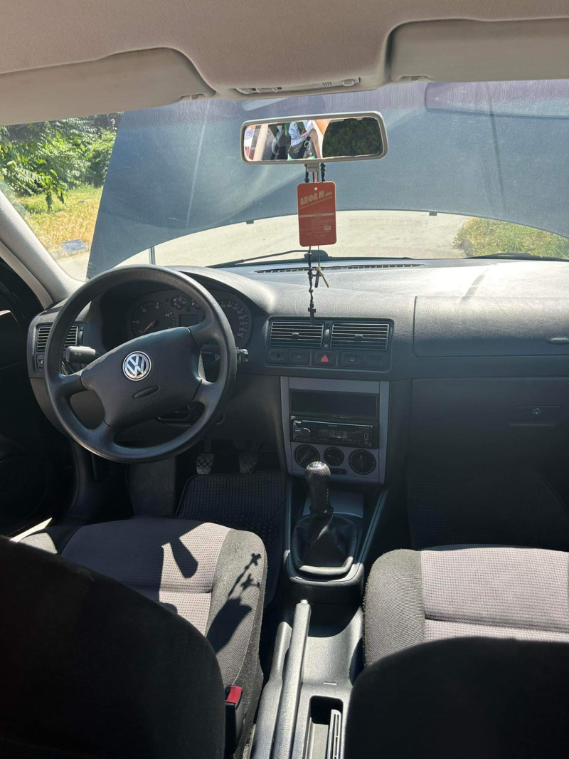 VW Golf, снимка 7 - Автомобили и джипове - 46311034