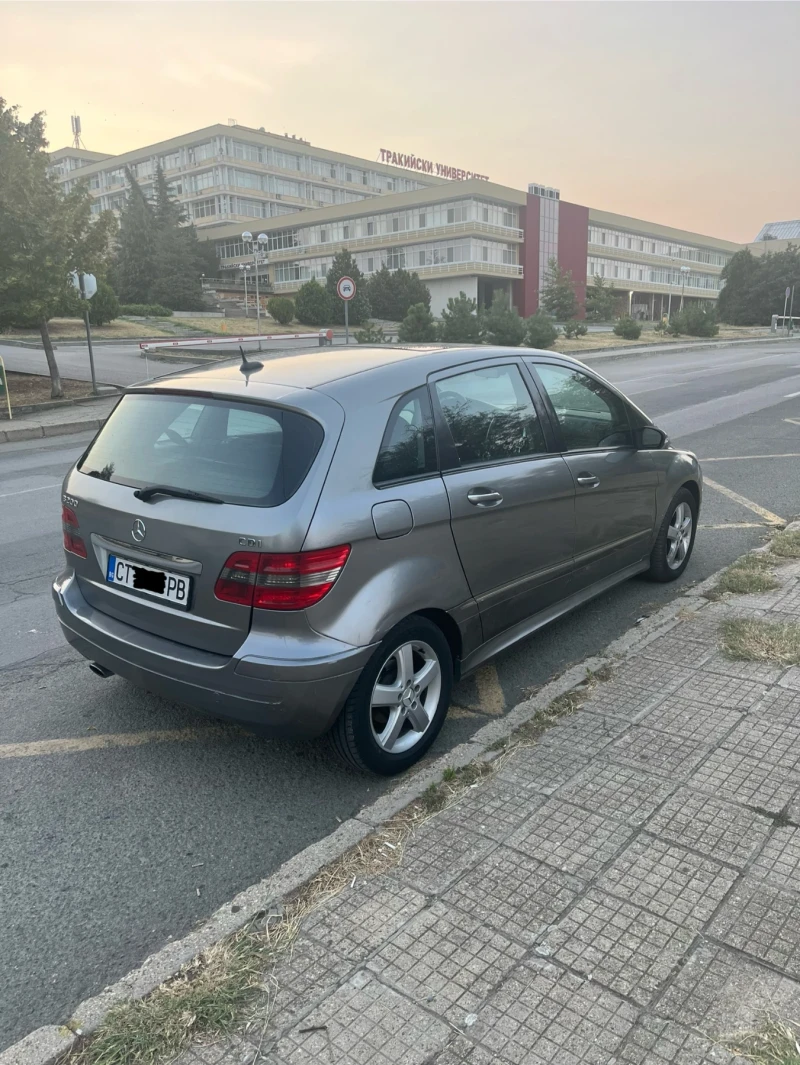 Mercedes-Benz B 200, снимка 4 - Автомобили и джипове - 48144204