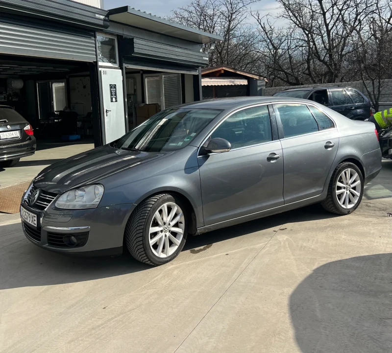 VW Jetta, снимка 5 - Автомобили и джипове - 48864619