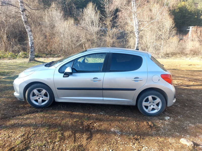 Peugeot 207, снимка 1 - Автомобили и джипове - 49445688