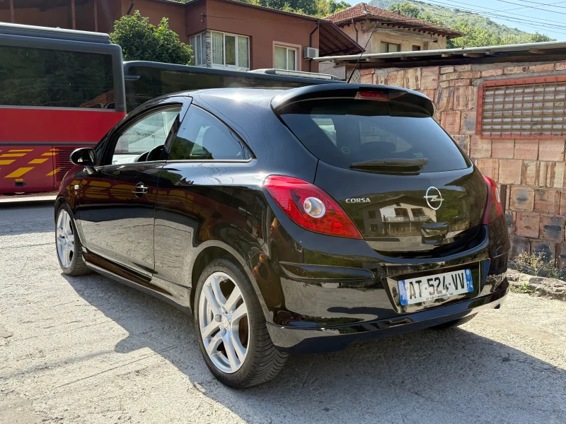 Opel Corsa (111 edition) OPC line Без аналог в България, снимка 2 - Автомобили и джипове - 52498421