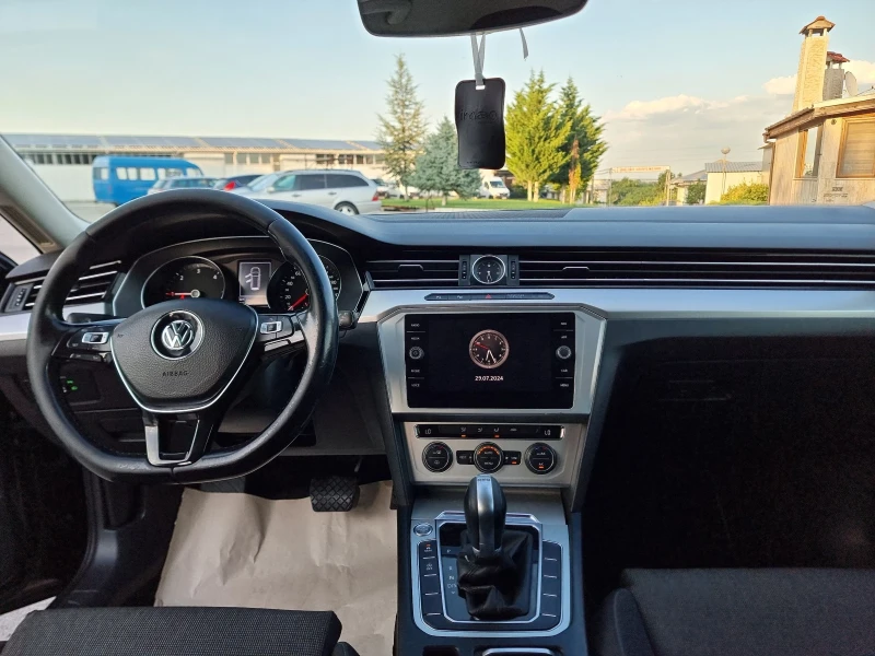 VW Passat B8 2.0TDI DSG, снимка 6 - Автомобили и джипове - 52469318