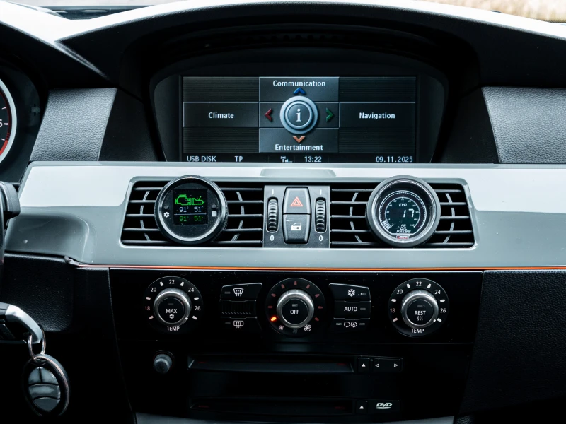 BMW 545, снимка 6 - Автомобили и джипове - 52404015