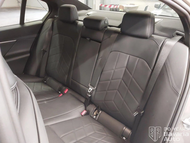 BMW 520 i M Sport Paket Steptronic, снимка 8 - Автомобили и джипове - 52671831