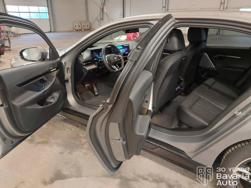 BMW 520 i M Sport Paket Steptronic, снимка 5 - Автомобили и джипове - 52671831