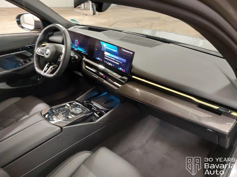 BMW 520 i M Sport Paket Steptronic, снимка 7 - Автомобили и джипове - 52671831