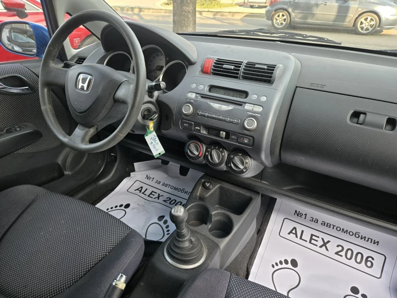 Honda Jazz, снимка 8 - Автомобили и джипове - 52826514