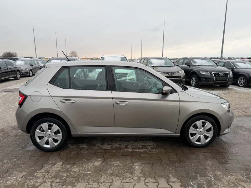 Skoda Fabia 1.0TSI NAVI EURO 6, снимка 5 - Автомобили и джипове - 53180534
