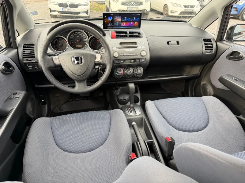 Honda Jazz 1.4Бензин Автоматик Обслужен Регистриран НовиГуми, снимка 15 - Автомобили и джипове - 53304421