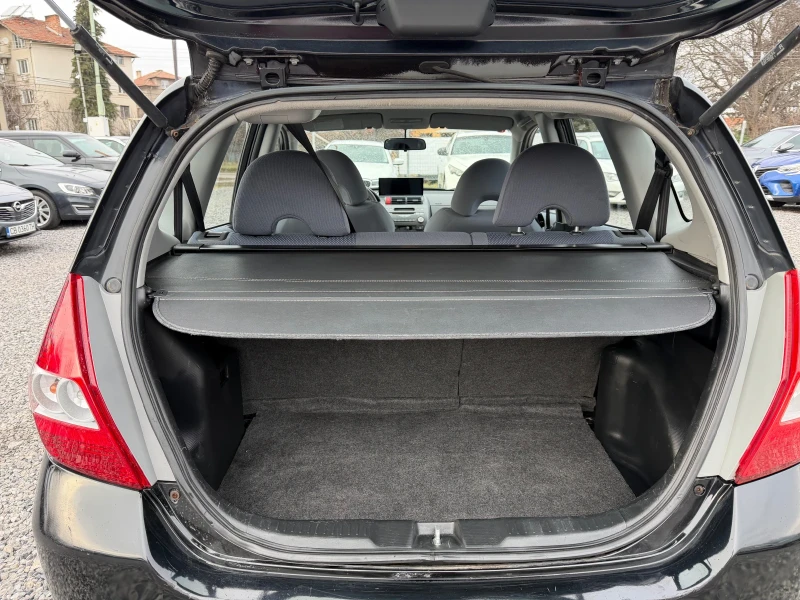 Honda Jazz 1.4Бензин Автоматик Обслужен Регистриран НовиГуми, снимка 13 - Автомобили и джипове - 53304421