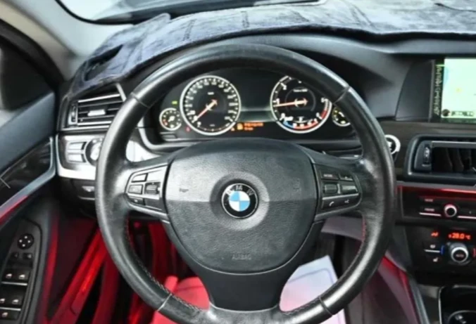 BMW 520 d, снимка 13 - Автомобили и джипове - 52751085