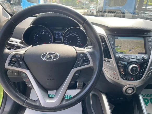 Hyundai Veloster , снимка 9 - Автомобили и джипове - 53194258