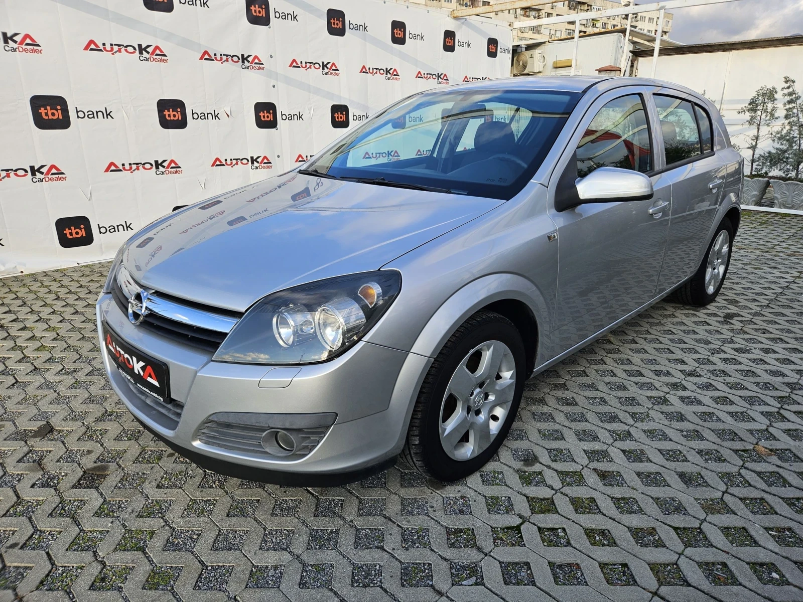 Opel Astra 1.4i-90кс= КЛИМАТИК - изображение 6