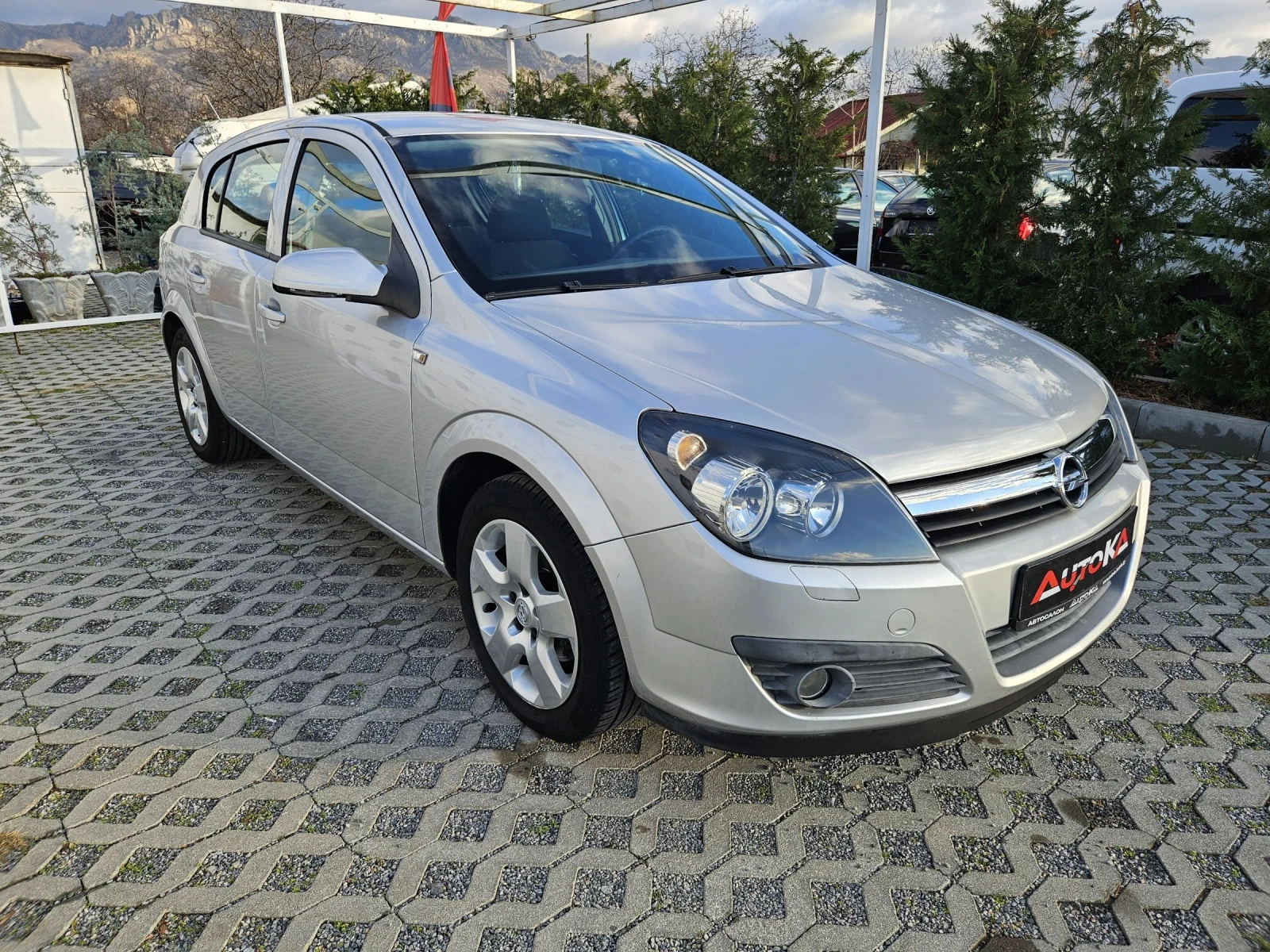 Opel Astra 1.4i-90кс= КЛИМАТИК - изображение 2