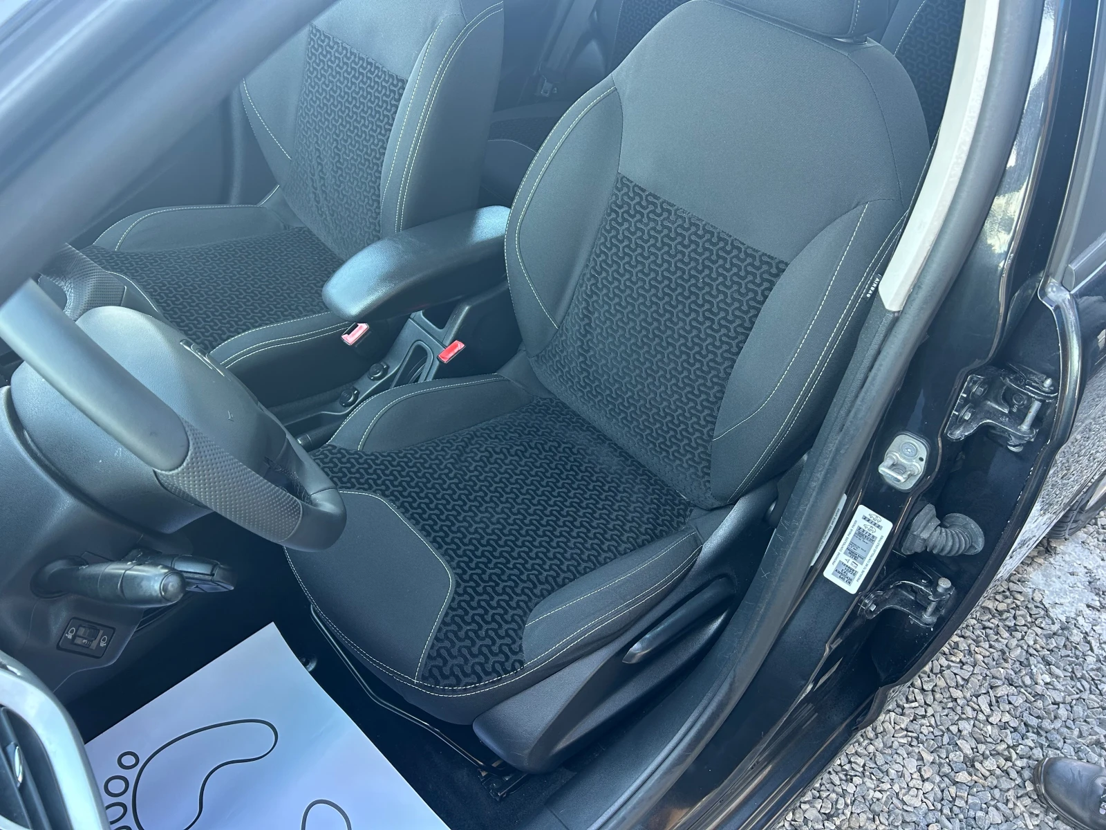 Citroen C3 1.1I EURO 5A - изображение 10
