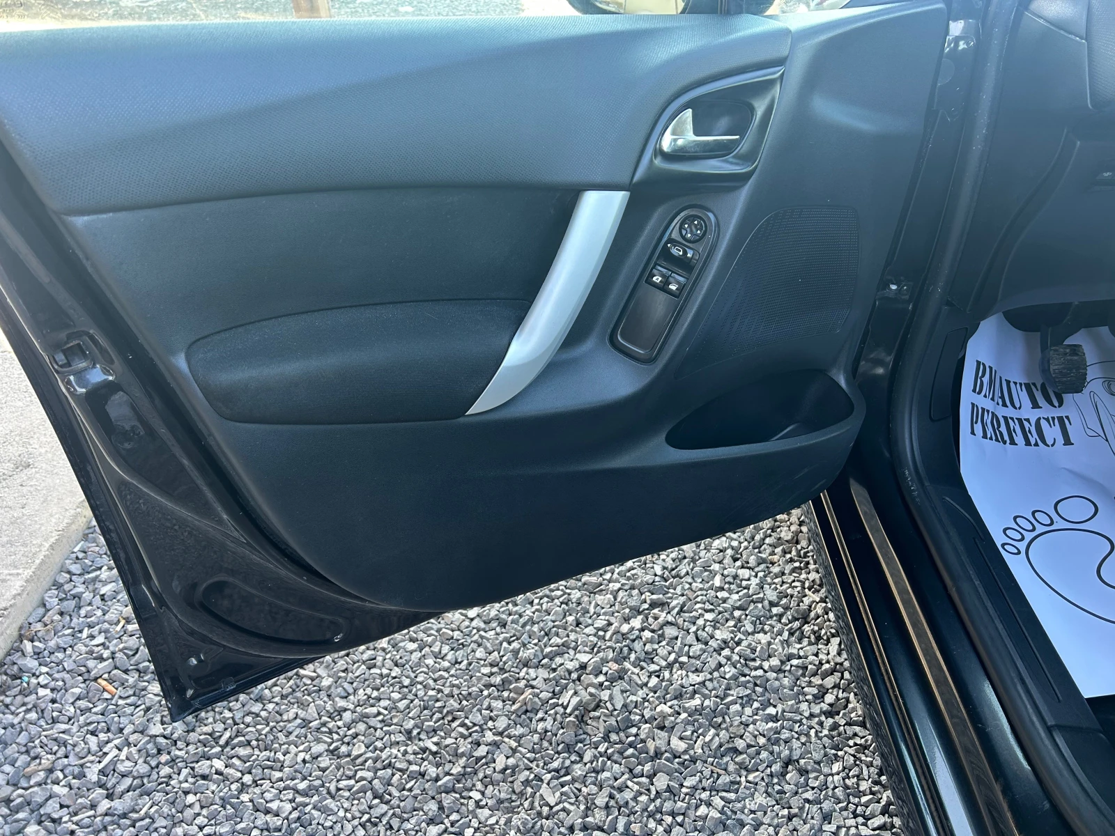 Citroen C3 1.1I EURO 5A - изображение 8