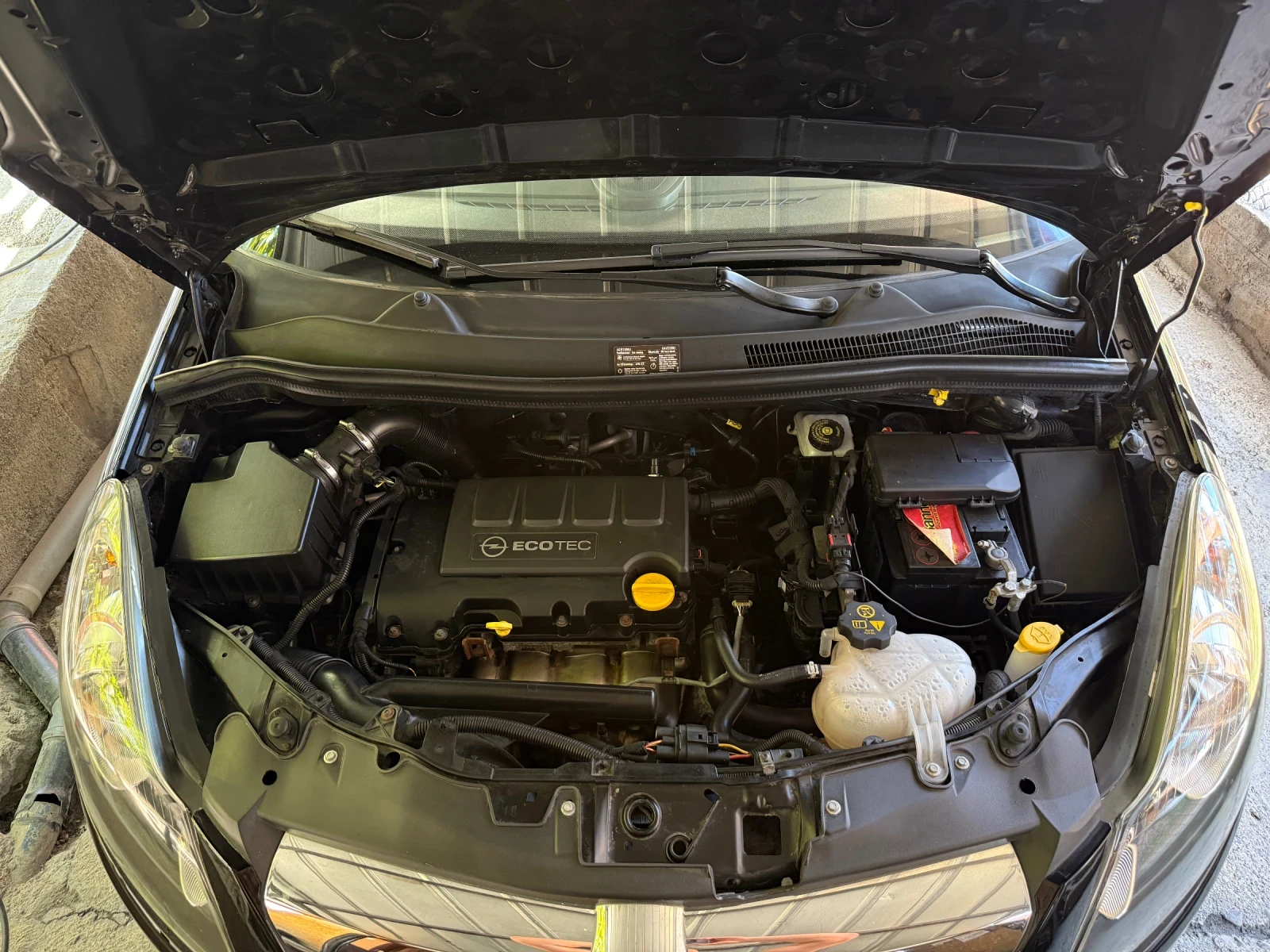Opel Corsa 140000КМ (111 edition) Без аналог в България!, снимка 12 - Автомобили и джипове - 53049363