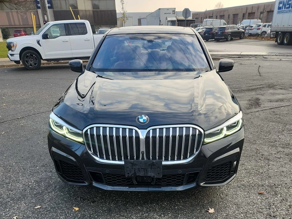 BMW 750 * 750i xDrive * CARFAX * БЕЗ ПЪРВОНАЧАЛНА ВНОСКА - изображение 6
