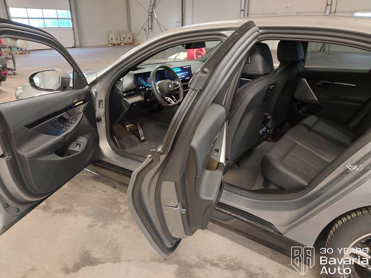 BMW 520 i M Sport Paket Steptronic - изображение 5