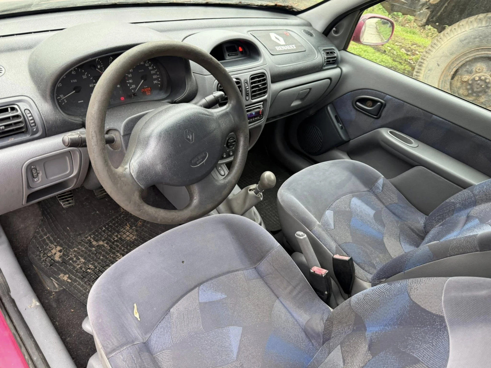 Renault Clio 1.9D  klima | Mobile.bg � ����������� 2