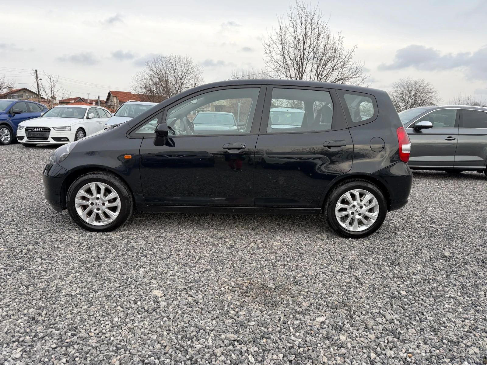 Honda Jazz 1.4Бензин Автоматик Обслужен Регистриран НовиГуми - изображение 5