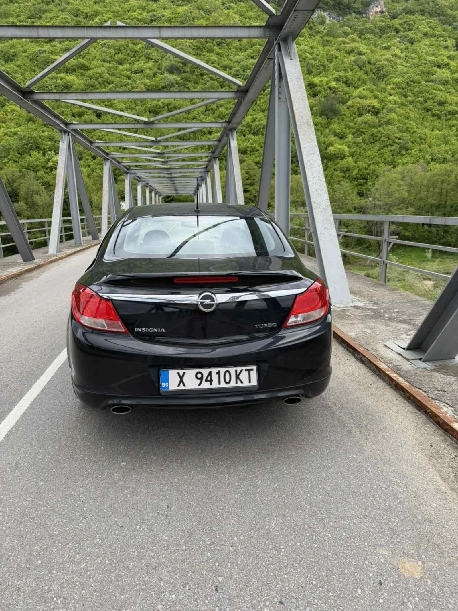 Opel Insignia 2.0 t 220 ks като нова уникатт 115.000 км!!!!, снимка 5 - Автомобили и джипове - 53500952