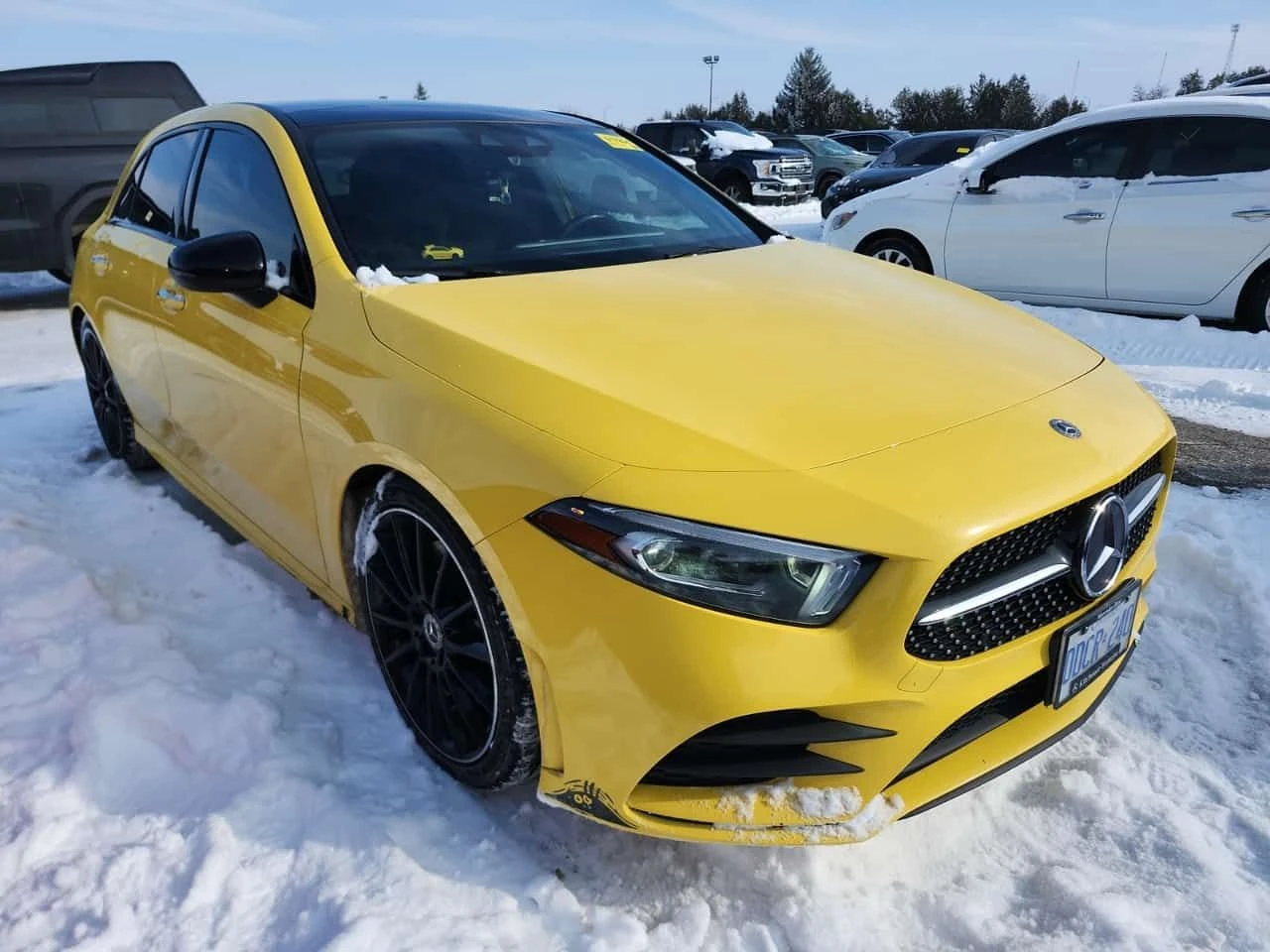 Mercedes-Benz A 250 AMG пакет* АЛКАНТАР* ПАНОРАМА* ПАМЕТ* CARFAX *  - изображение 2