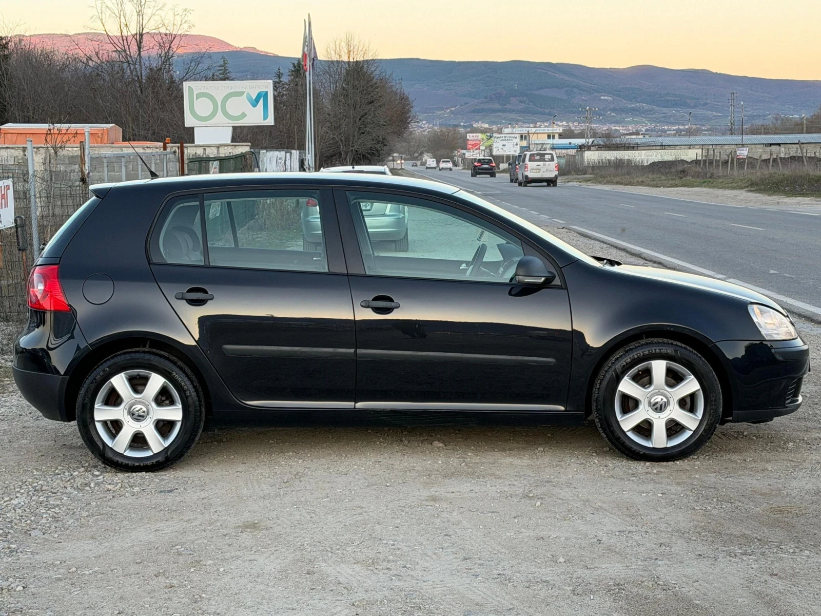 VW Golf 1.9TDI 105k.s 6s.k ЛИЗИНГ - изображение 6