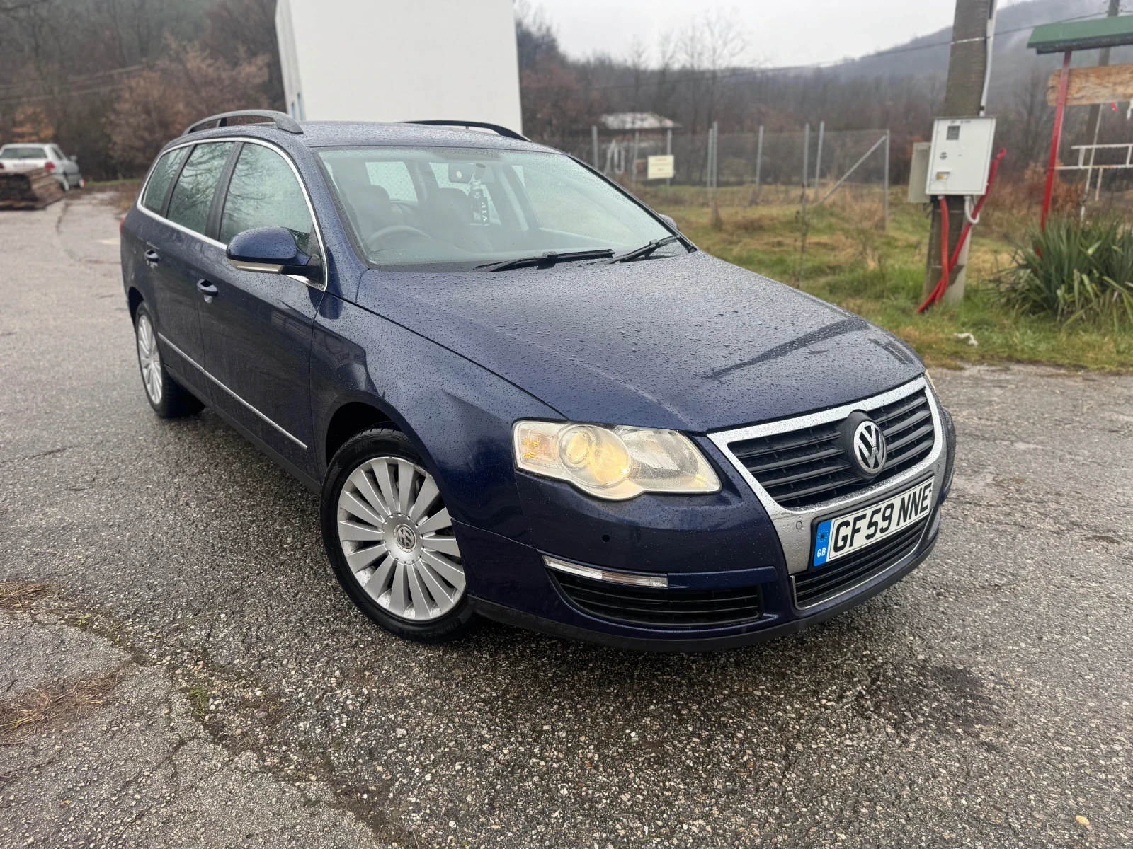 VW Passat 2.0 tdi bluemotion, снимка 4 - Автомобили и джипове - 53935236