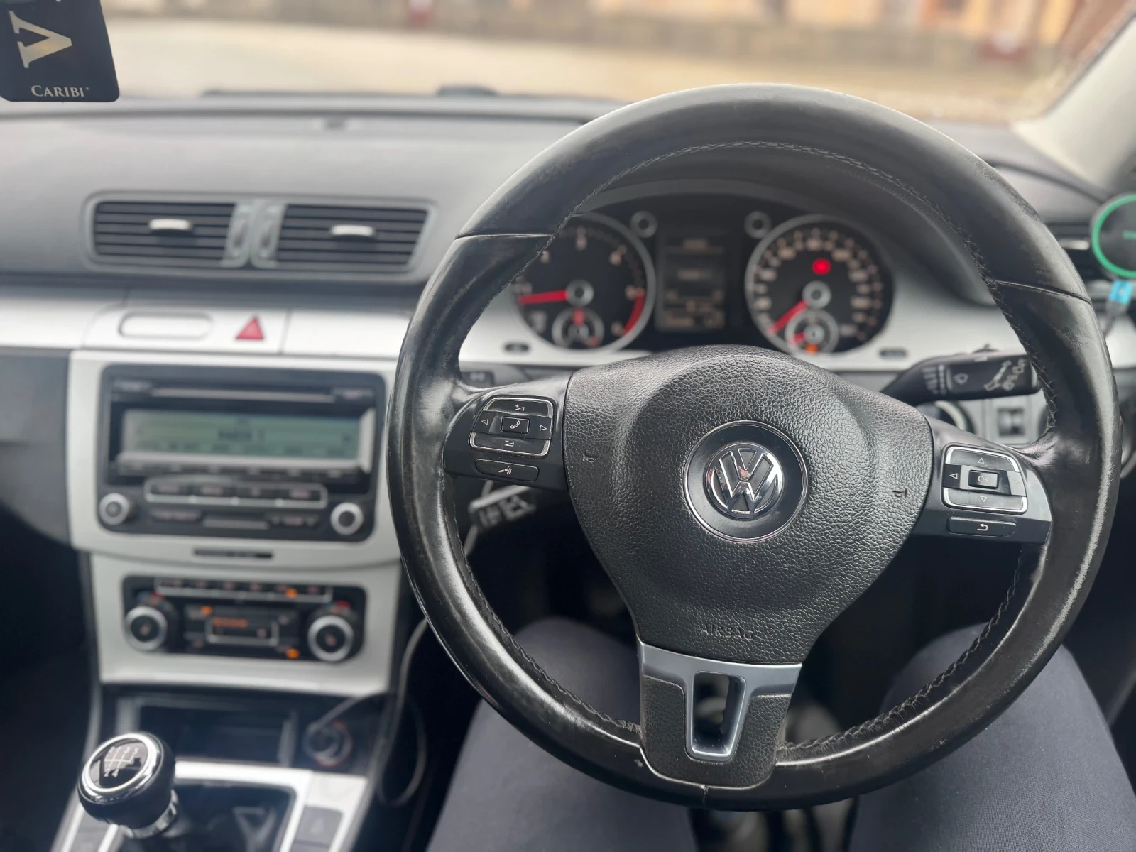 VW Passat 2.0 tdi bluemotion, снимка 11 - Автомобили и джипове - 53935236