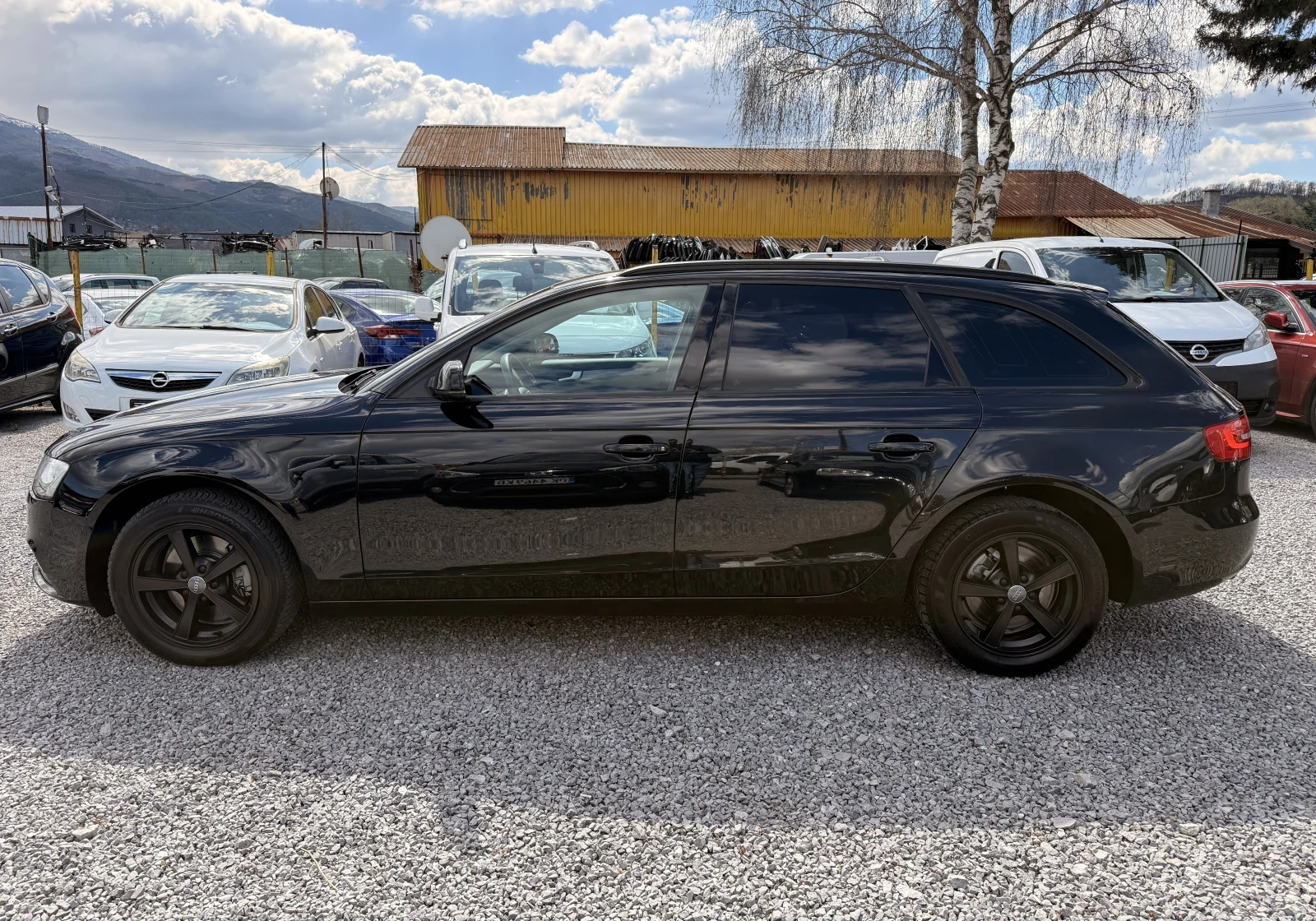 Audi A4 2.0TDI FACELIFT AUTOMATIK XENON, снимка 8 - Автомобили и джипове - 54171037