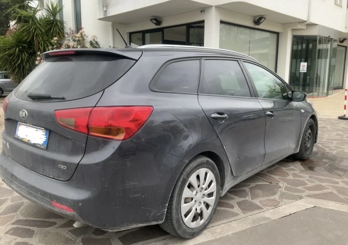 Kia Ceed 1.4, снимка 3 - Автомобили и джипове - 54305392