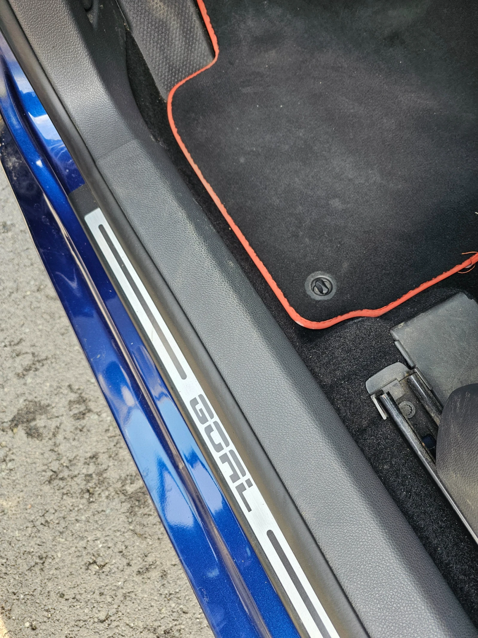 VW Golf 1.9 TDI (105к.с.) GOAL, NAVI, 6ск., снимка 13 - Автомобили и джипове - 54354899