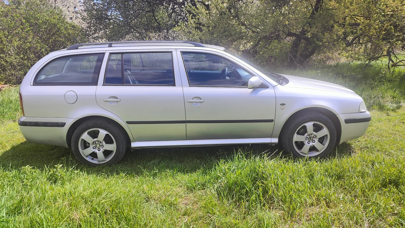 Skoda Octavia, снимка 5 - Автомобили и джипове - 54401909