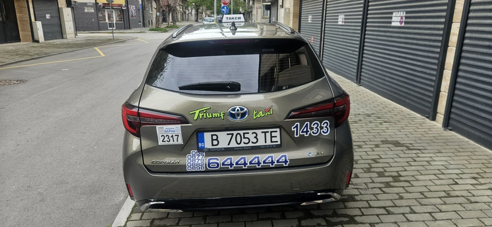 Toyota Corolla Toyota Corolla 1.8 Hybrid | EXECUTIVE | , снимка 4 - Автомобили и джипове - 54409922