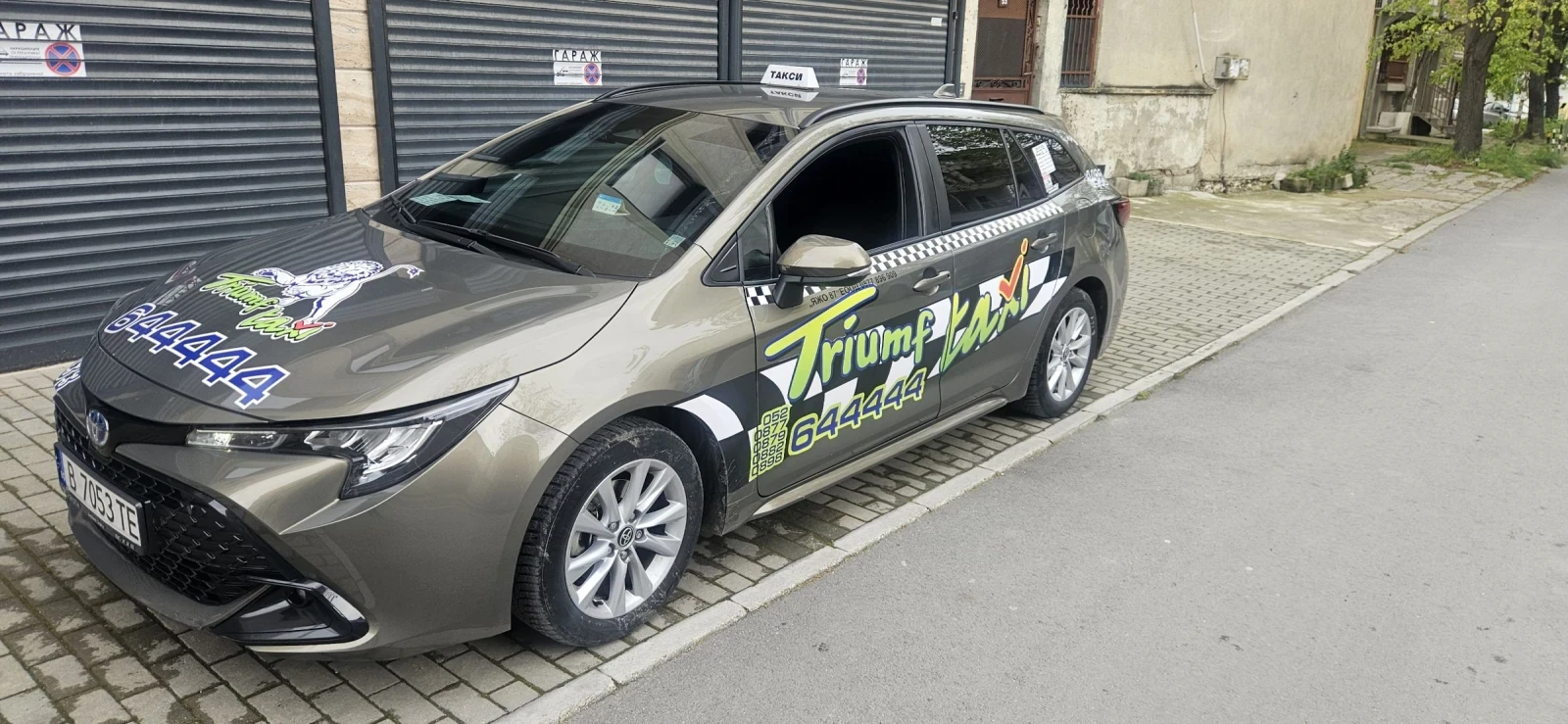 Toyota Corolla Toyota Corolla 1.8 Hybrid | EXECUTIVE | , снимка 2 - Автомобили и джипове - 54409922
