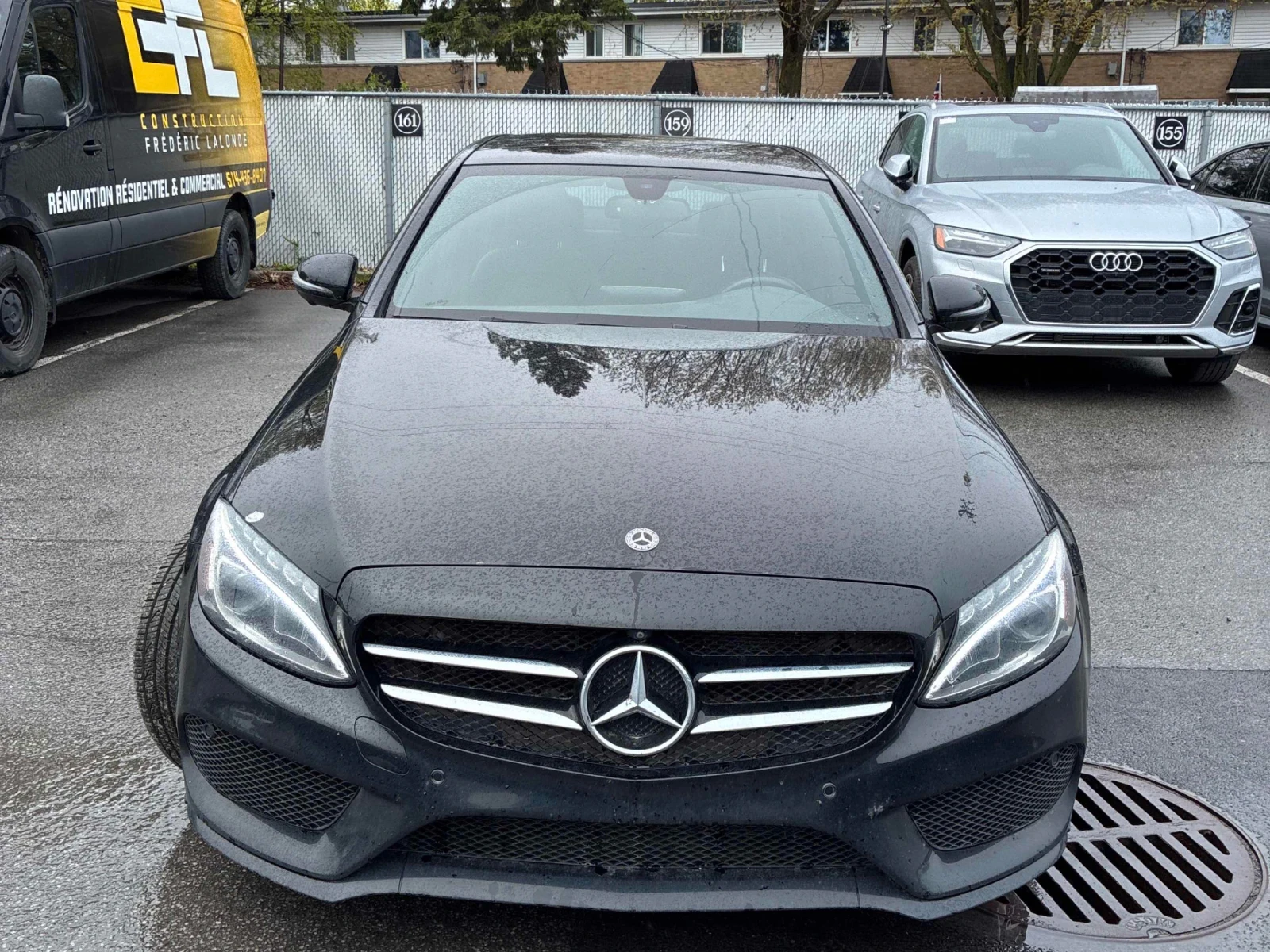 Mercedes-Benz C 300 4MATIC * ПОДГРЕВ * ПАНОРАМА * 360 КАМЕРА * CARFAX