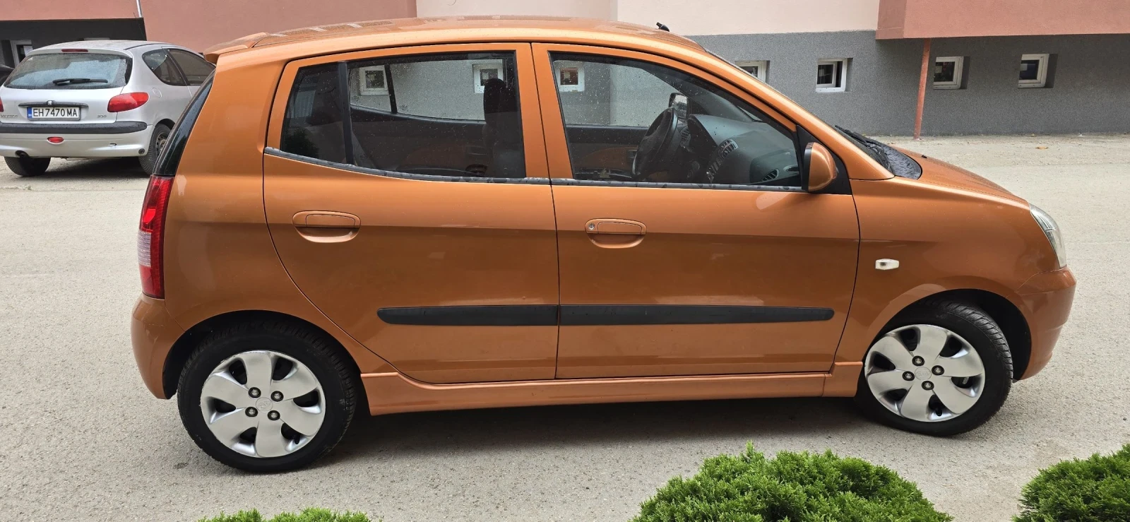 Kia Picanto 1.1i, 4 цилиндъра, снимка 6 - Автомобили и джипове - 54755097