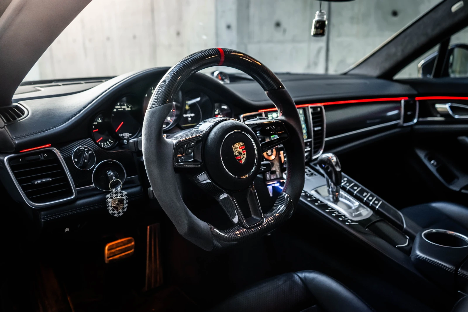 Porsche Panamera GTS WALD BODYKIT* CARPLAY* SPORTCHRONO, снимка 10 - Автомобили и джипове - 54775062