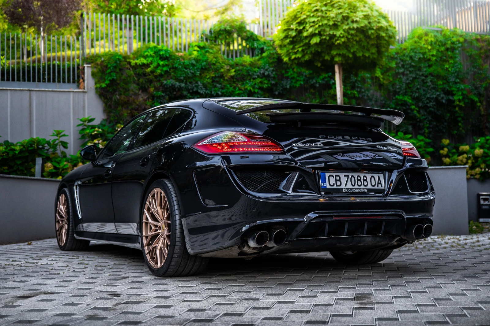 Porsche Panamera GTS WALD BODYKIT* CARPLAY* SPORTCHRONO, снимка 6 - Автомобили и джипове - 54775062