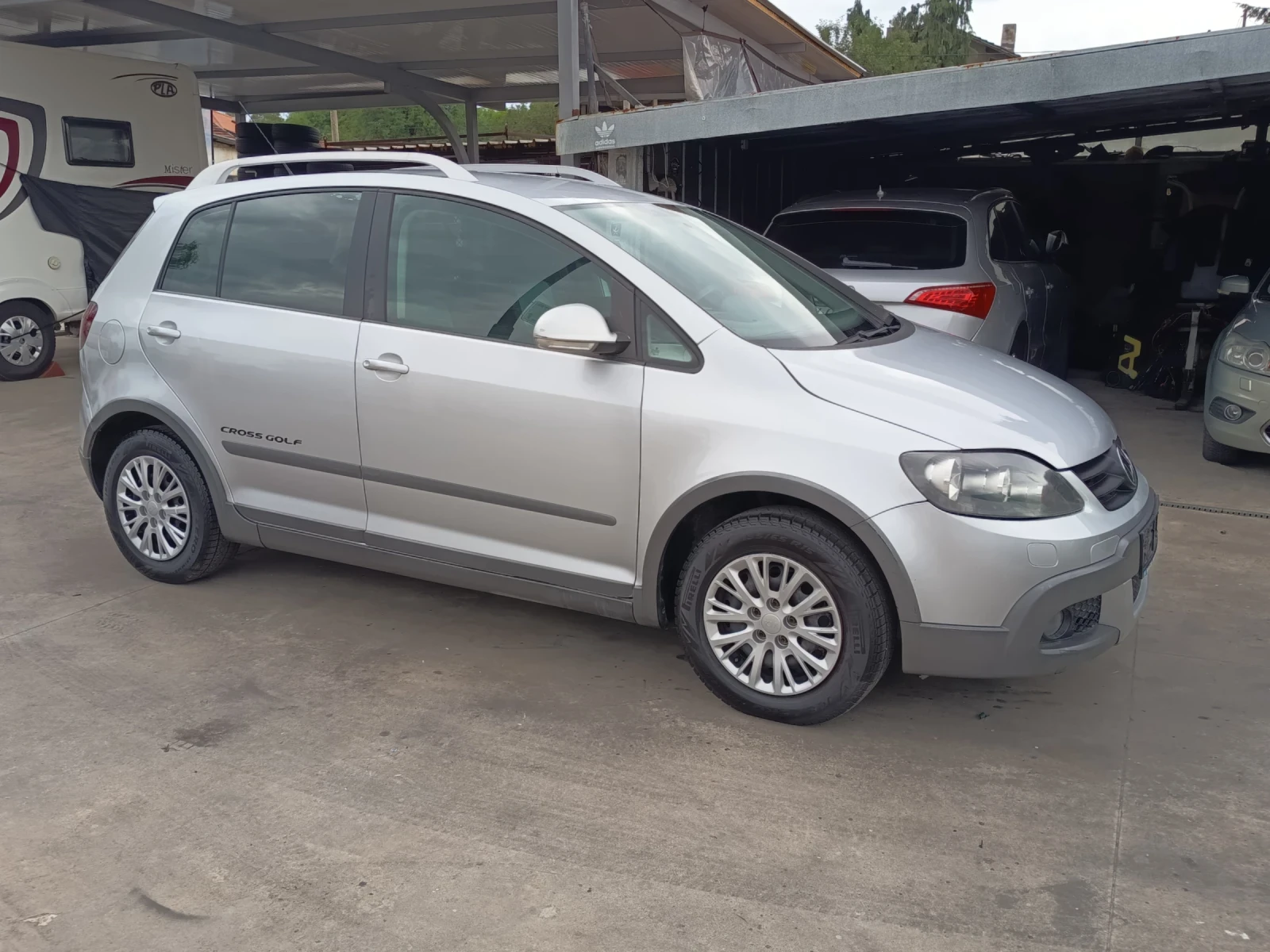 VW Golf Plus 1.9tdi cross, снимка 3 - Автомобили и джипове - 55211712