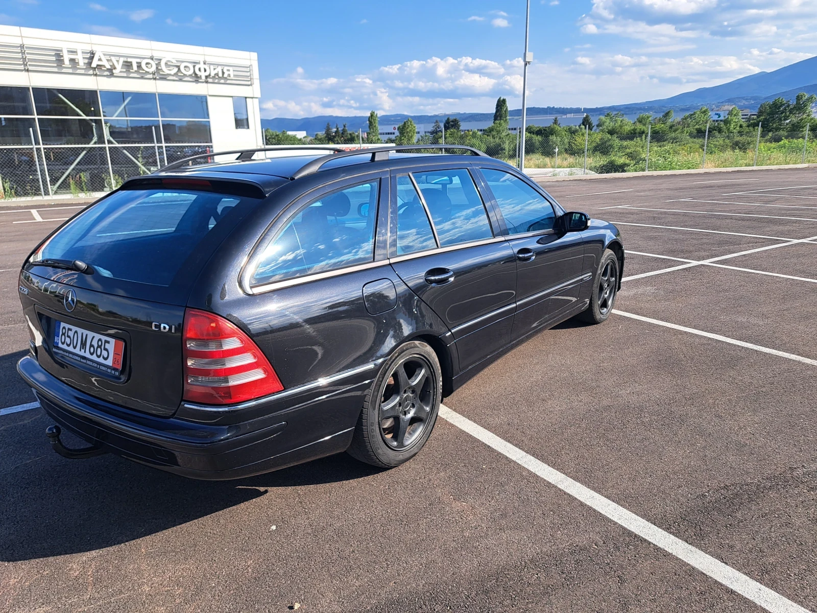 Mercedes-Benz C 220 Avantgarde, снимка 5 - Автомобили и джипове - 55304140