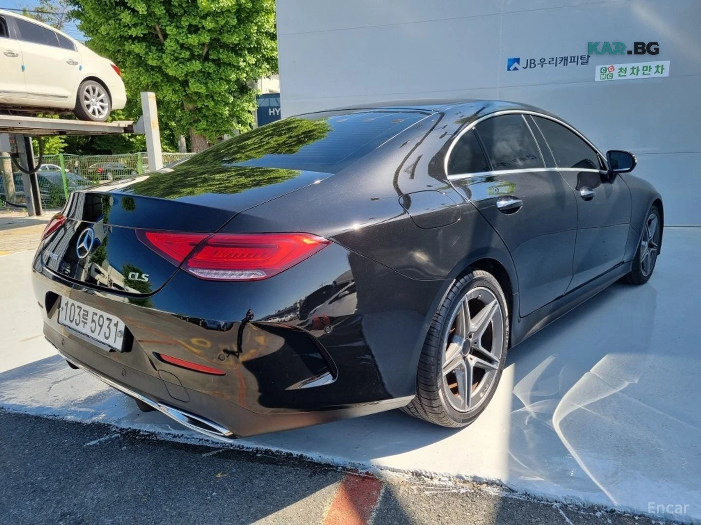 Mercedes-Benz CLS 300 D* 4MATIC* AMG* * КОЖА* ПОДГРЕВ* BURM* PANO* НАВИ*, снимка 3 - Автомобили и джипове - 56168336