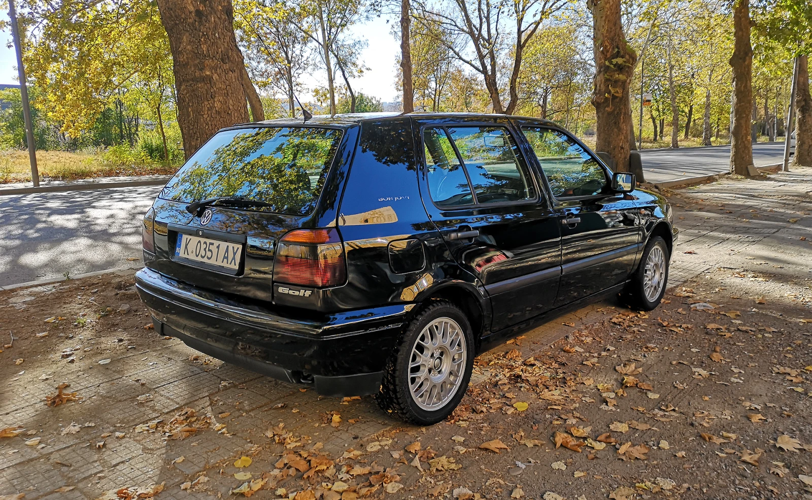 VW Golf Bon Jovi Edition, снимка 4 - Автомобили и джипове - 56349787